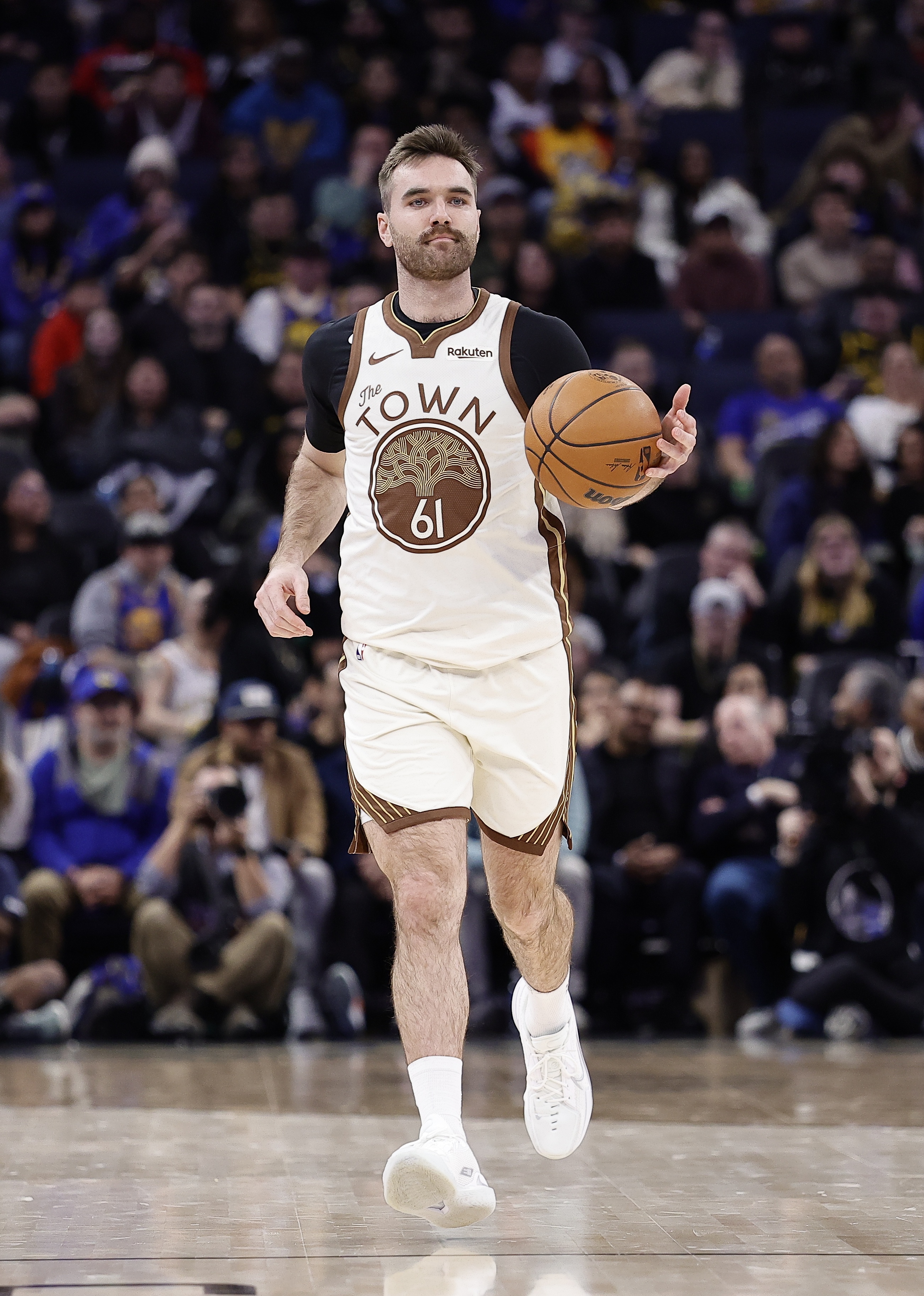 V体育下载-科尔：斯潘塞就是个斗士 他得到的一切都是自己拼来的